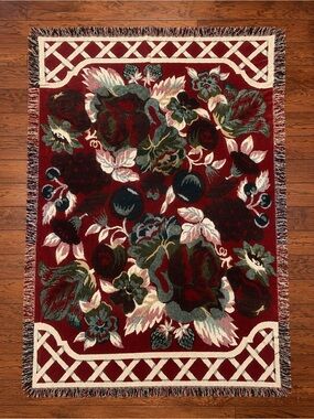 Vintage Reversible Floral Woven Tapestry Throw Blanket – 67” × 45” – Fringed